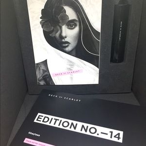 Deck Of Scarlet (Edition No 14) Makeup Pallet